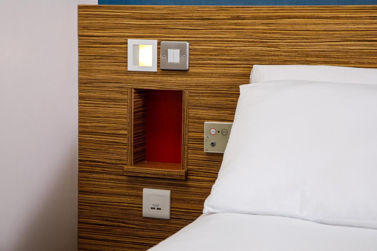 Ibis Budget Lancaster Centre Экстерьер фото