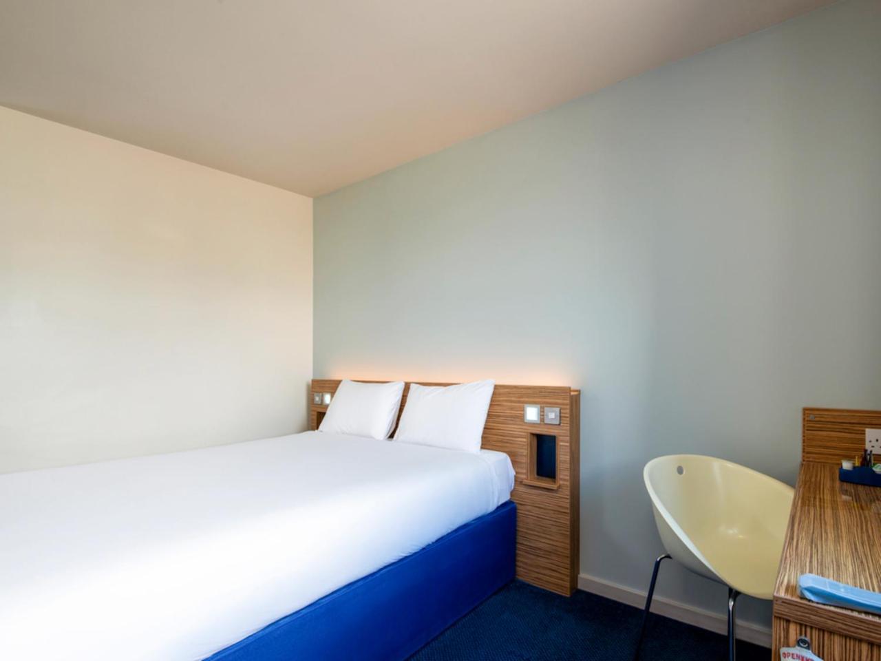 Ibis Budget Lancaster Centre Экстерьер фото