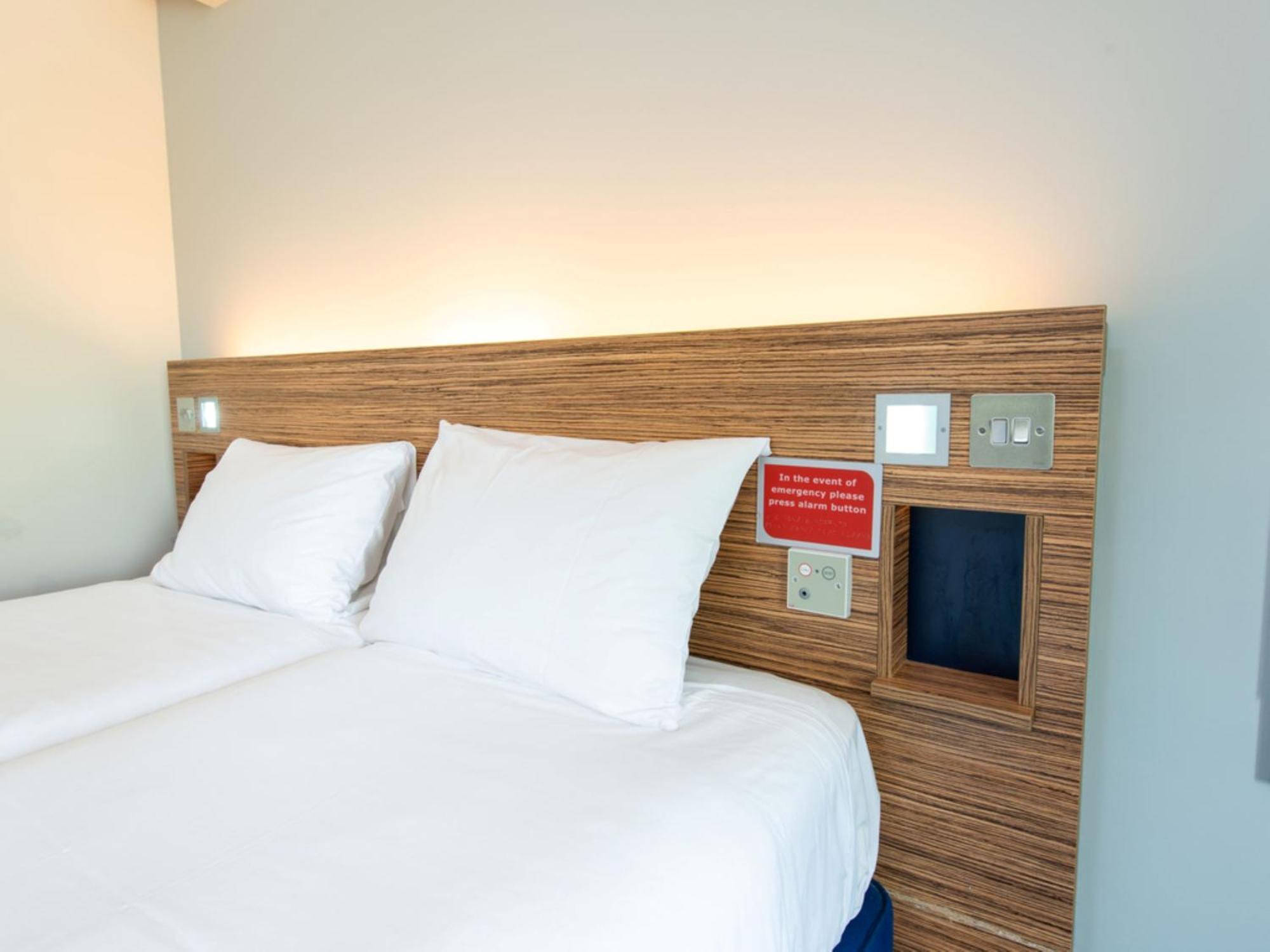 Ibis Budget Lancaster Centre Экстерьер фото