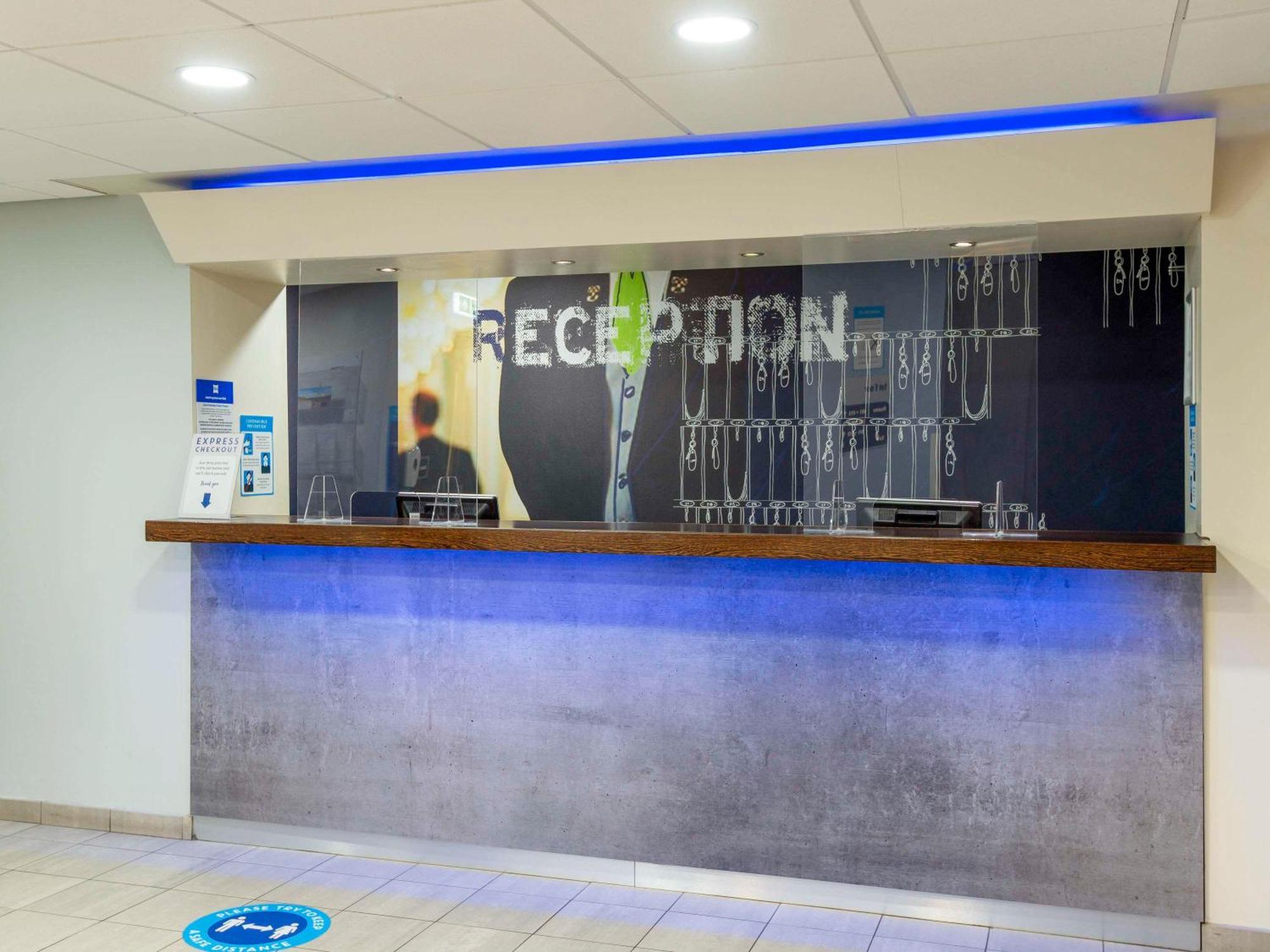 Ibis Budget Lancaster Centre Экстерьер фото
