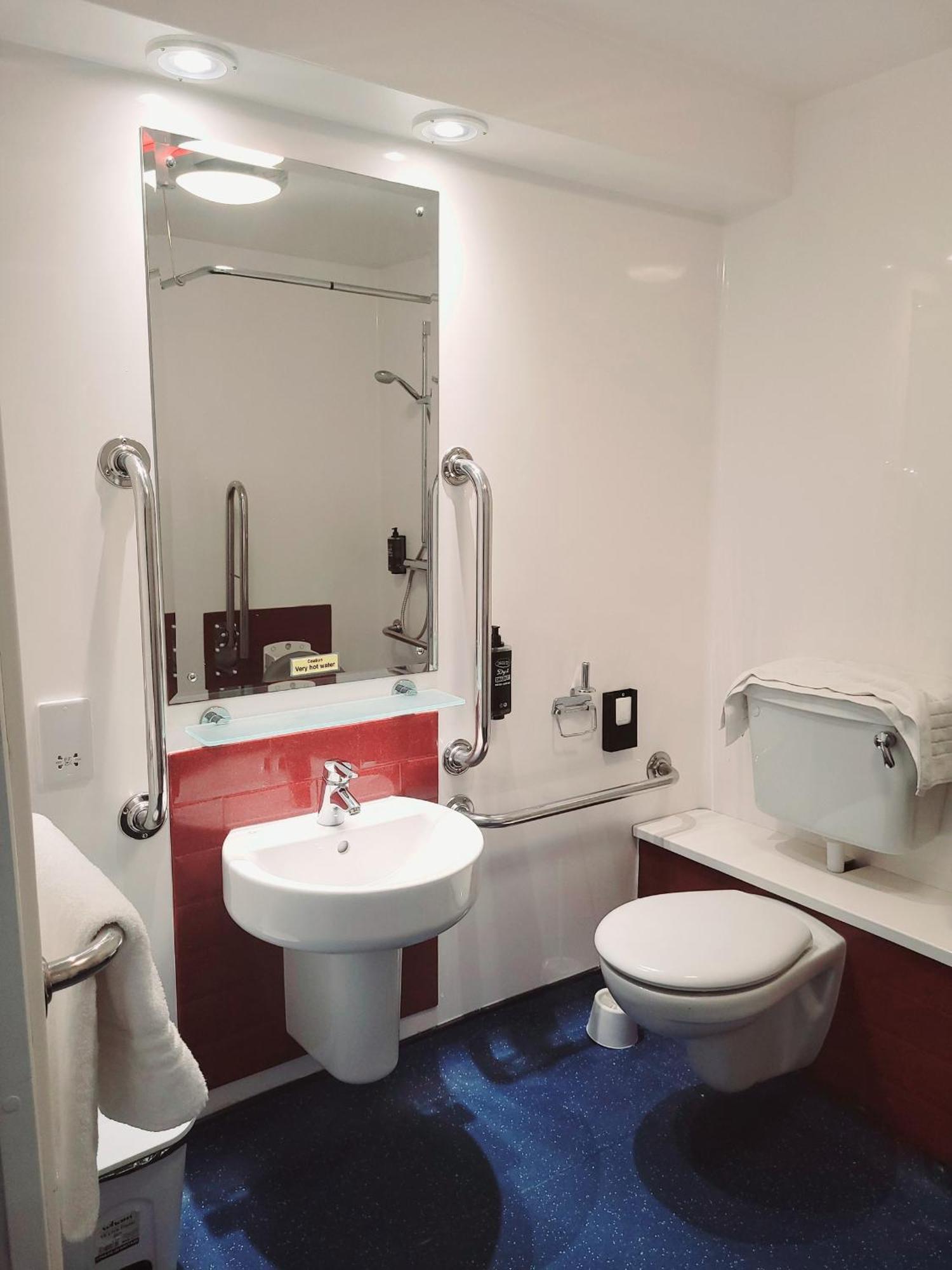 Ibis Budget Lancaster Centre Экстерьер фото